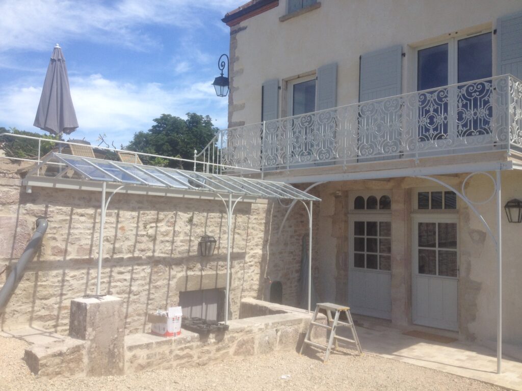 Auvent pour escalier extérieur