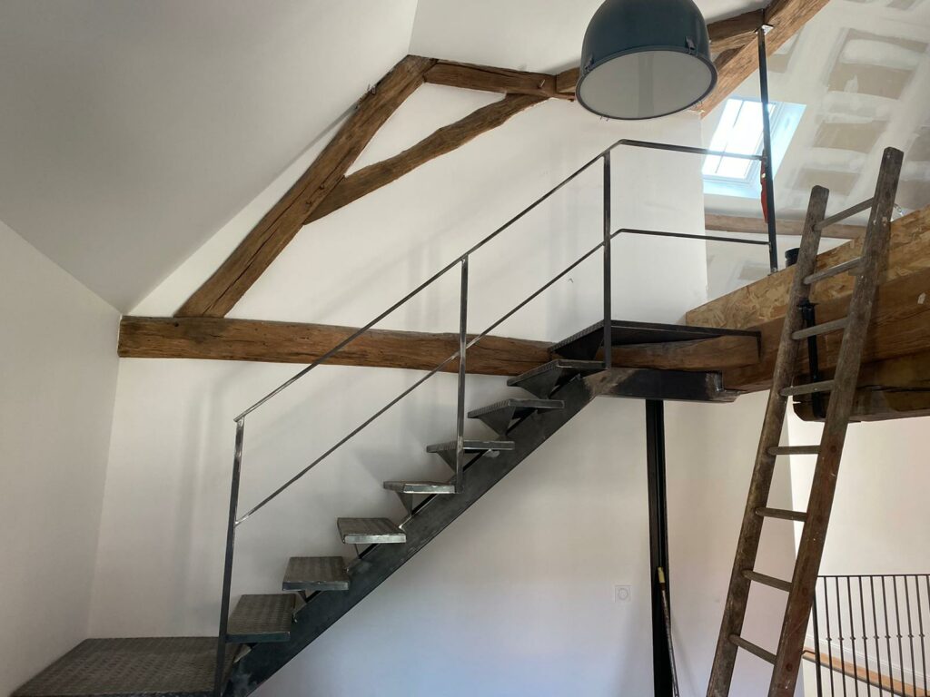 Différents types d&rsquo;escaliers sur Beaune et environ