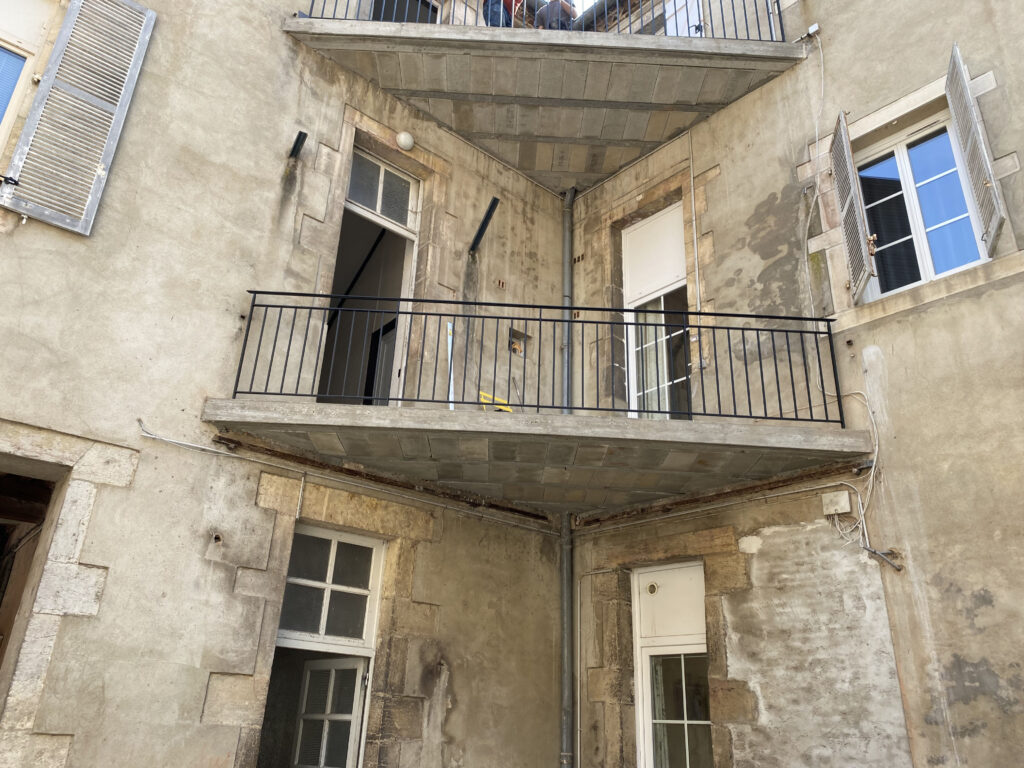 Création de garde-corps pour balcons à Seurre — photo 1